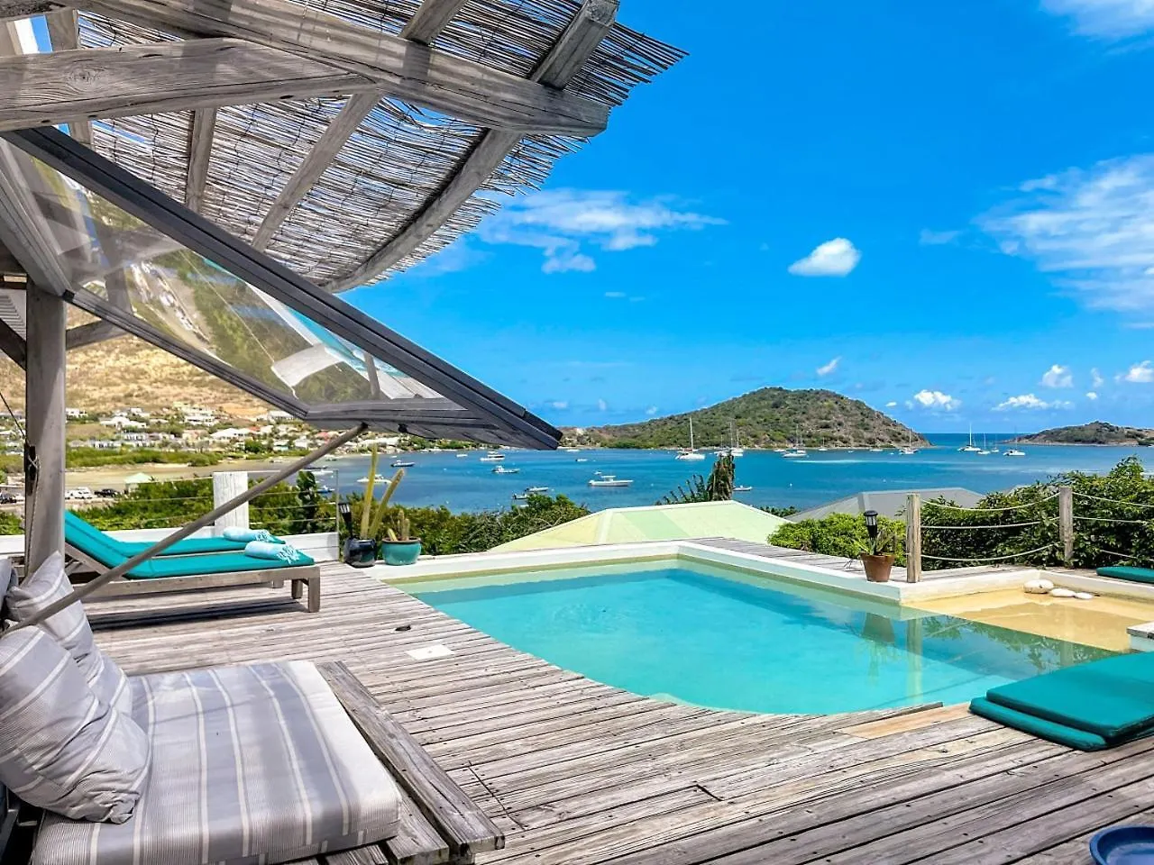 Ancre Bleue, Charming Villa With A Stunning View Of Pinel Island, 3 Bedrooms, 3 Bathrooms Cul de Sac 0*,  Sint Maarten/Saint Martin