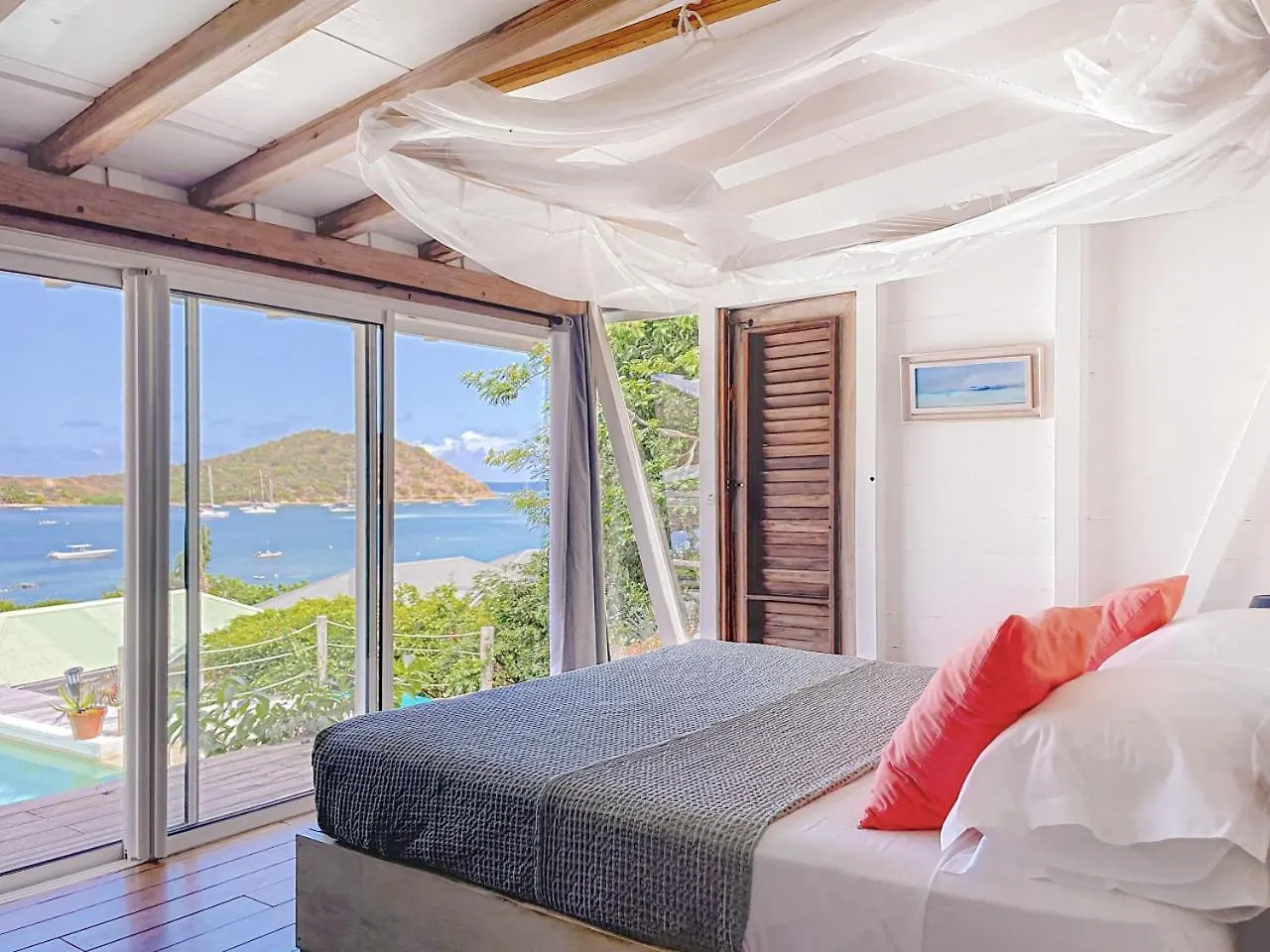 Ancre Bleue, Charming Villa With A Stunning View Of Pinel Island, 3 Bedrooms, 3 Bathrooms Cul de Sac